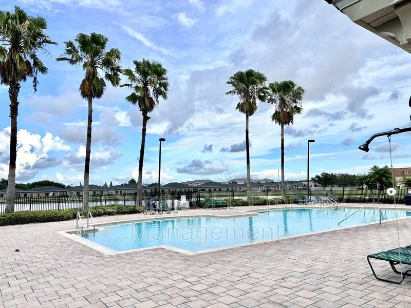 2938 Langdon Ln S ##S - Photo 4 of 34