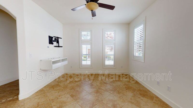1349 Piper Pl - Photo 5 of 38