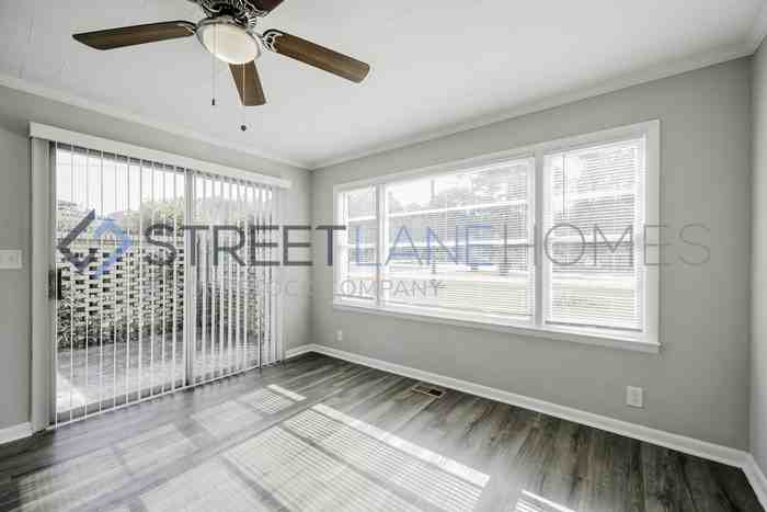 3020 16th Ave Sw - Photo 3 of 23