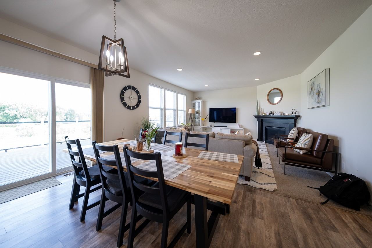 5595 Queensland Ln N #1 - Photo 4 of 43