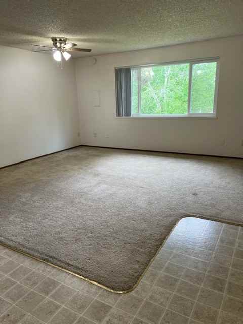 1345 Ne Hogan Pl #1345 - Photo 2 of 18