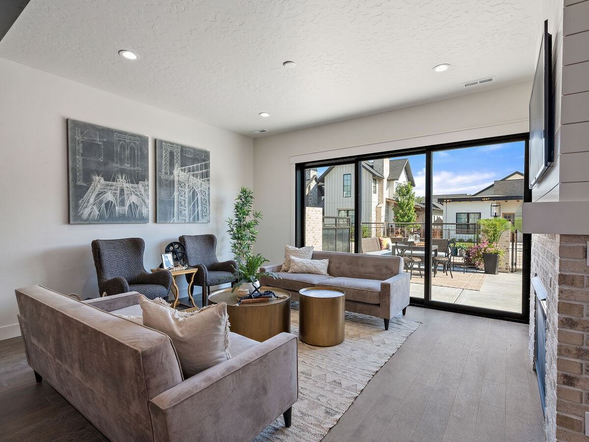 2510 W Iron Coop St #1 - Photo 5 of 50