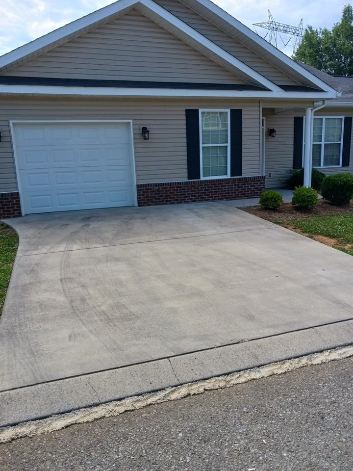 124 Stone Gate Cir #124 - Photo 2 of 26