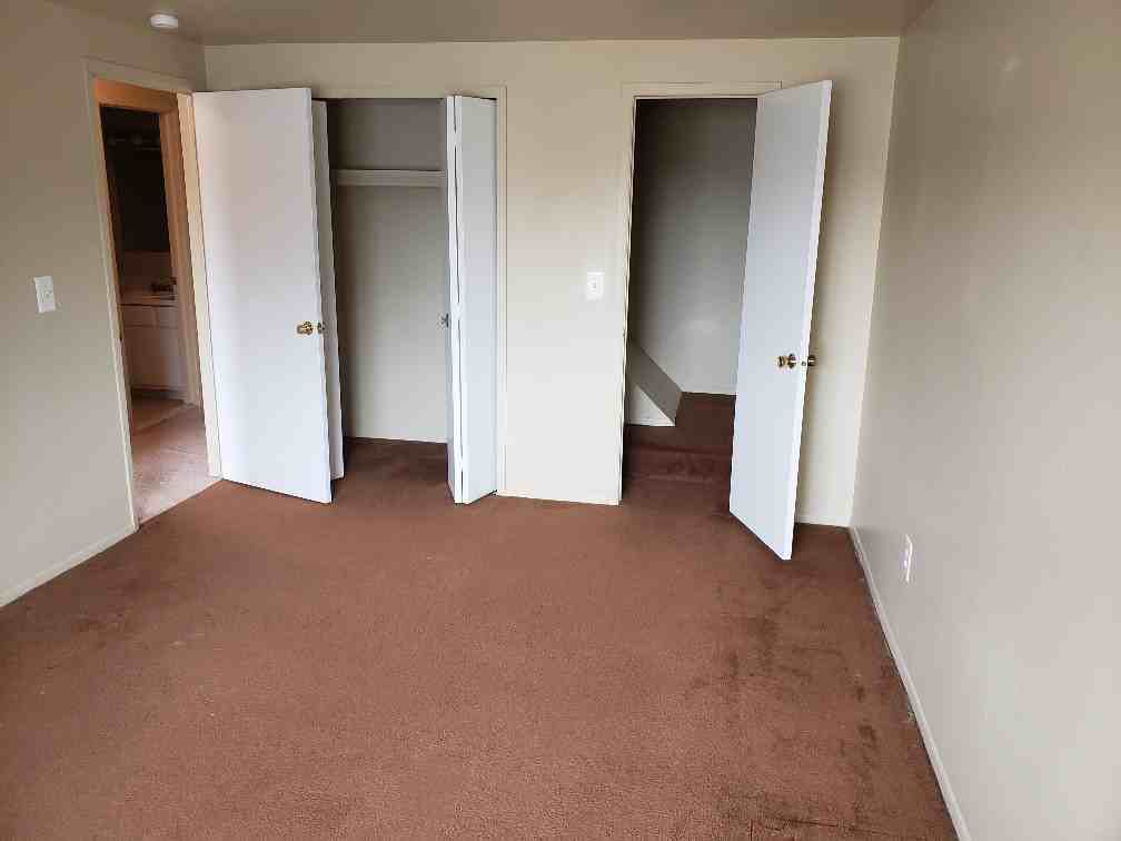 24953 Mayfair St #24953 - Photo 4 of 9