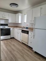 featured image of 2213 Lathrop St