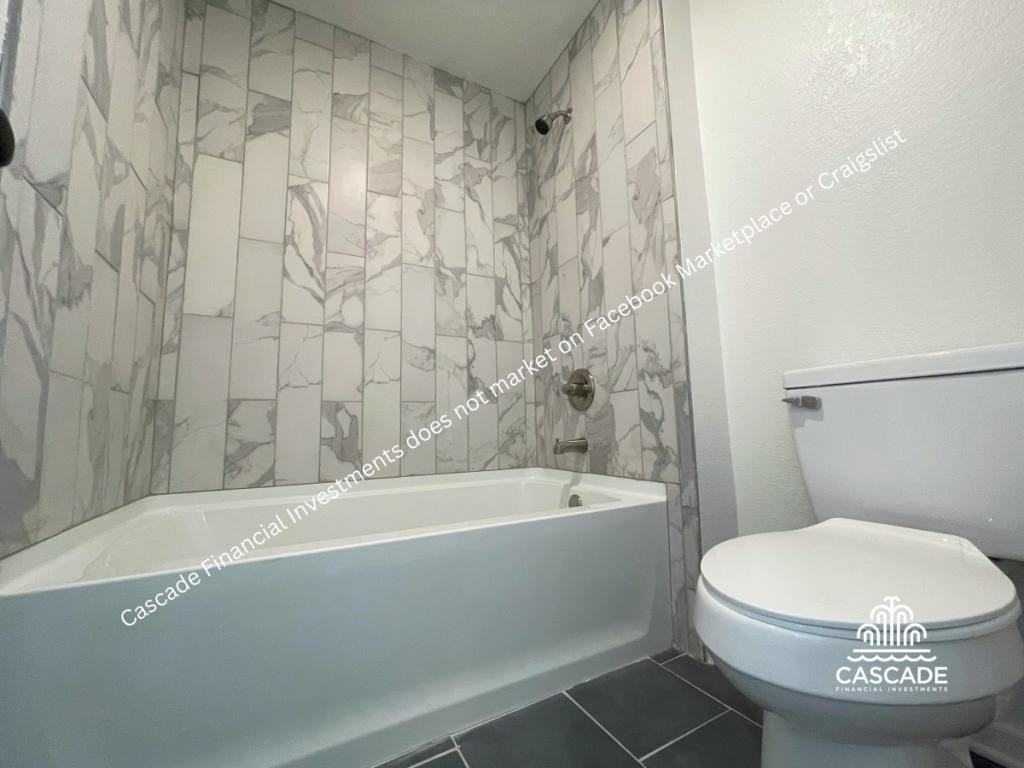 3514 Ne Independence Ave - Photo 4 of 8