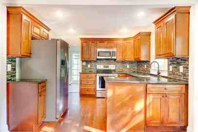 926 Silverdene Pl - Photo 2 of 10