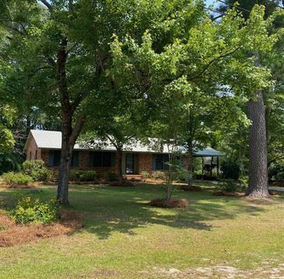 1406 Georgian Dr - Photo 3 of 45