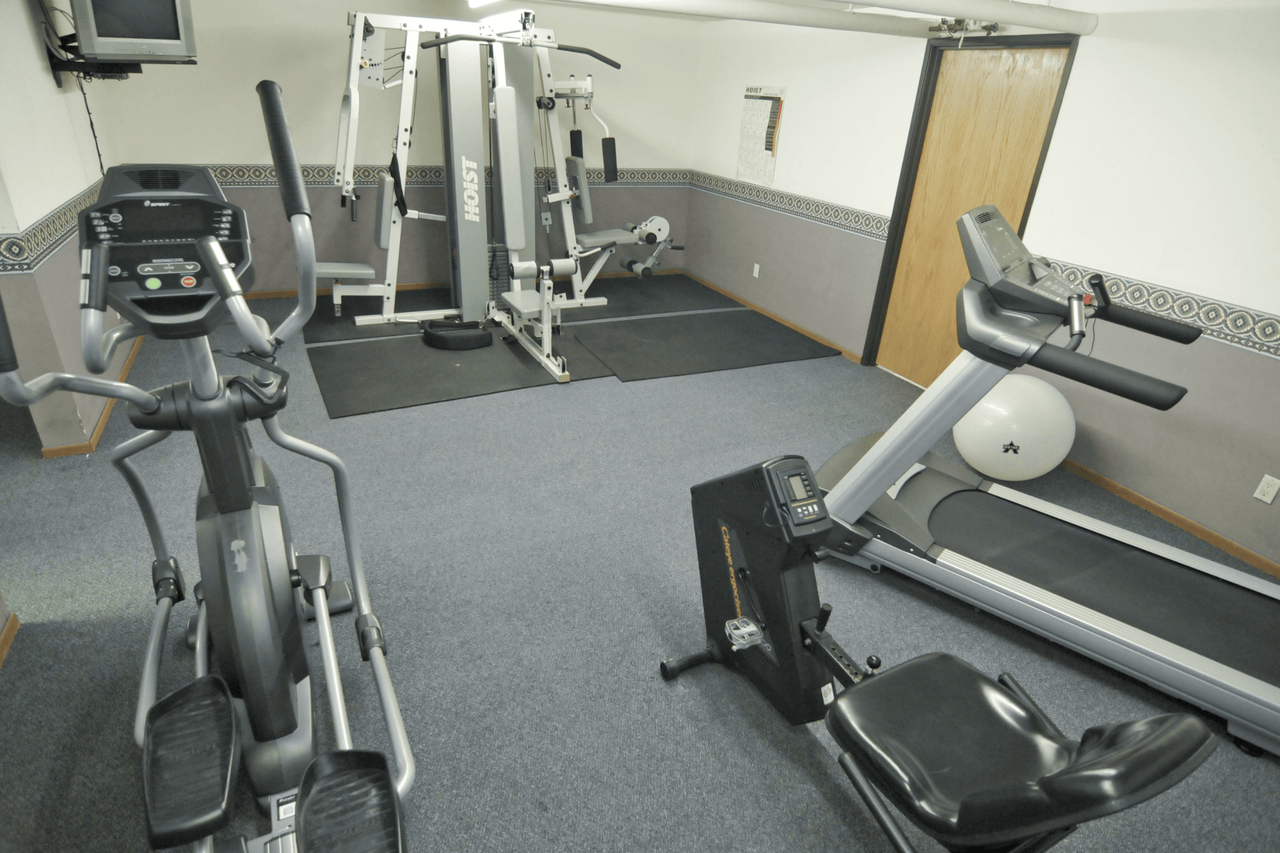 Highland Terrace Apartments - Photo 7 of 11