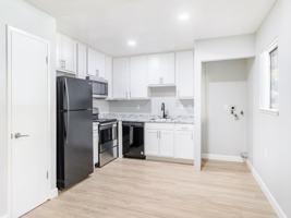 featured image of 197 E Grove St