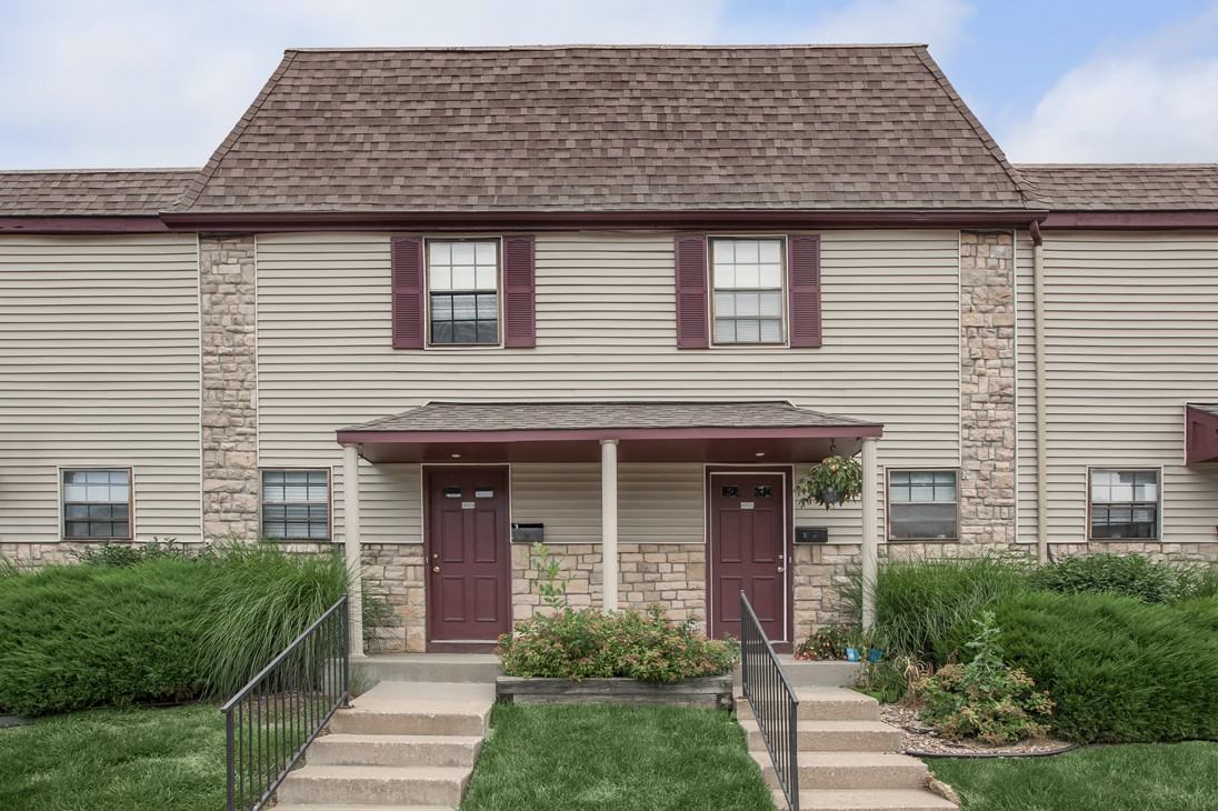 Sheridan Ridge Townhomes - Photo 5 of 41