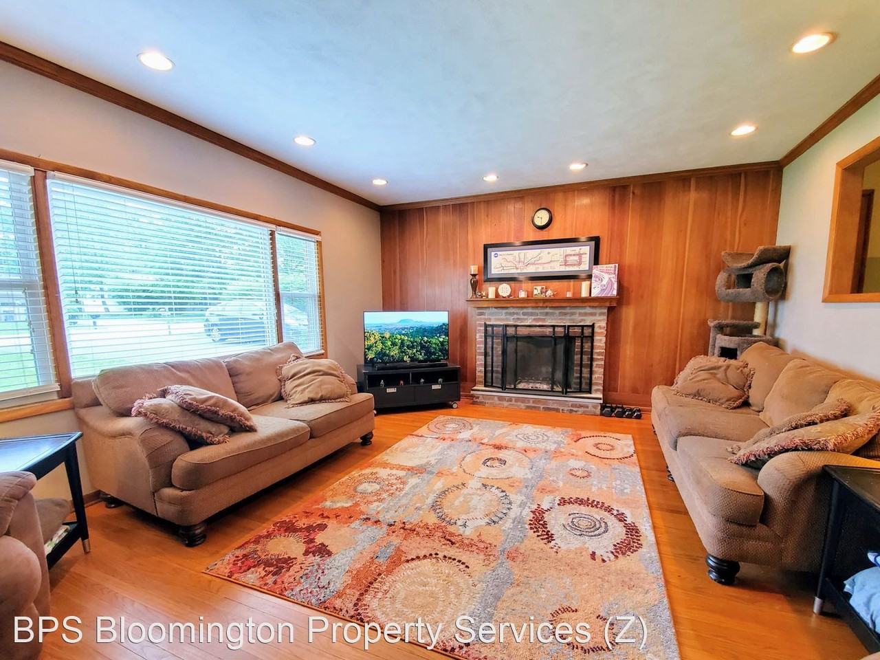 3630 E Park Ln - Photo 3 of 15