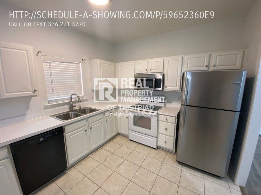 3922 Gisbourne Dr - Photo 2 of 32