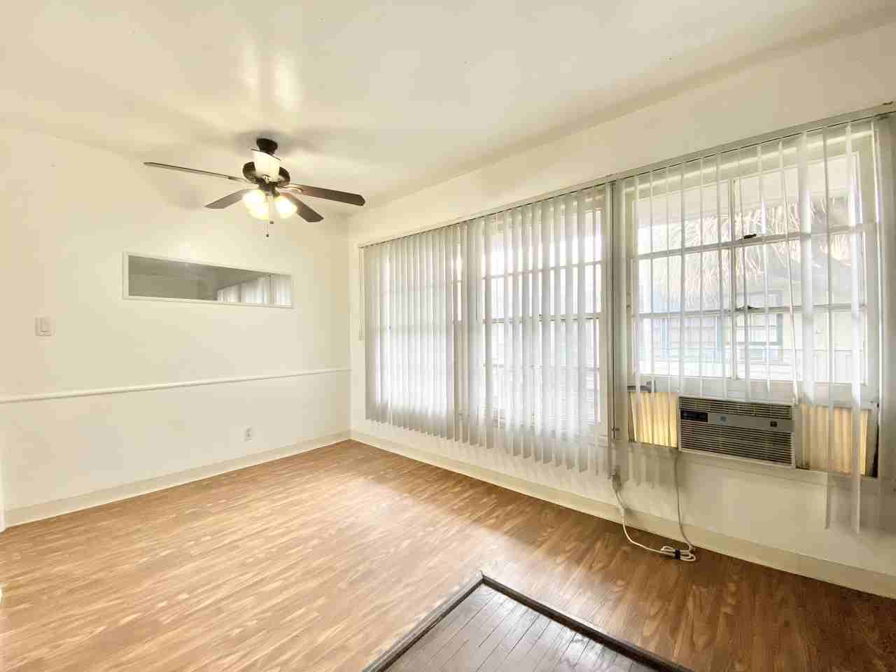 5757 Willowcrest Ave #6A - Photo 3 of 10