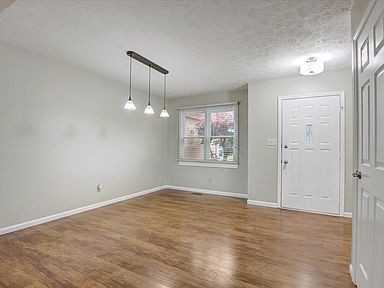5518 Painted Maple Ct #NA - Photo 2 of 7