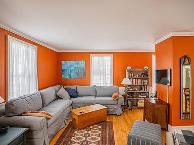 26 Mclellan St #NA - Photo 2 of 7