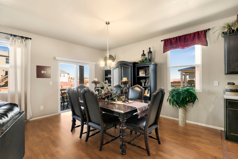 6782 Grainery Rd - Photo 5 of 30