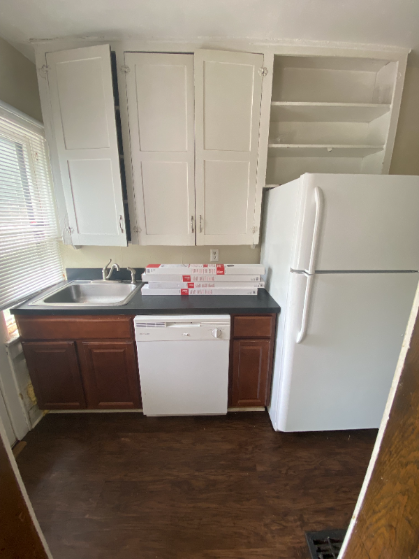 93 Wilber Ave - Photo 2 of 3