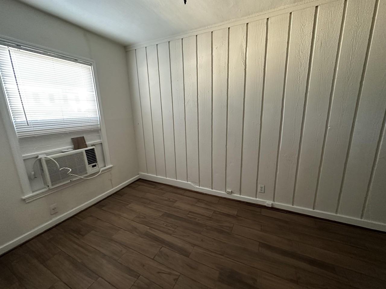 4420 Roseland St #4420-05 - Photo 4 of 14