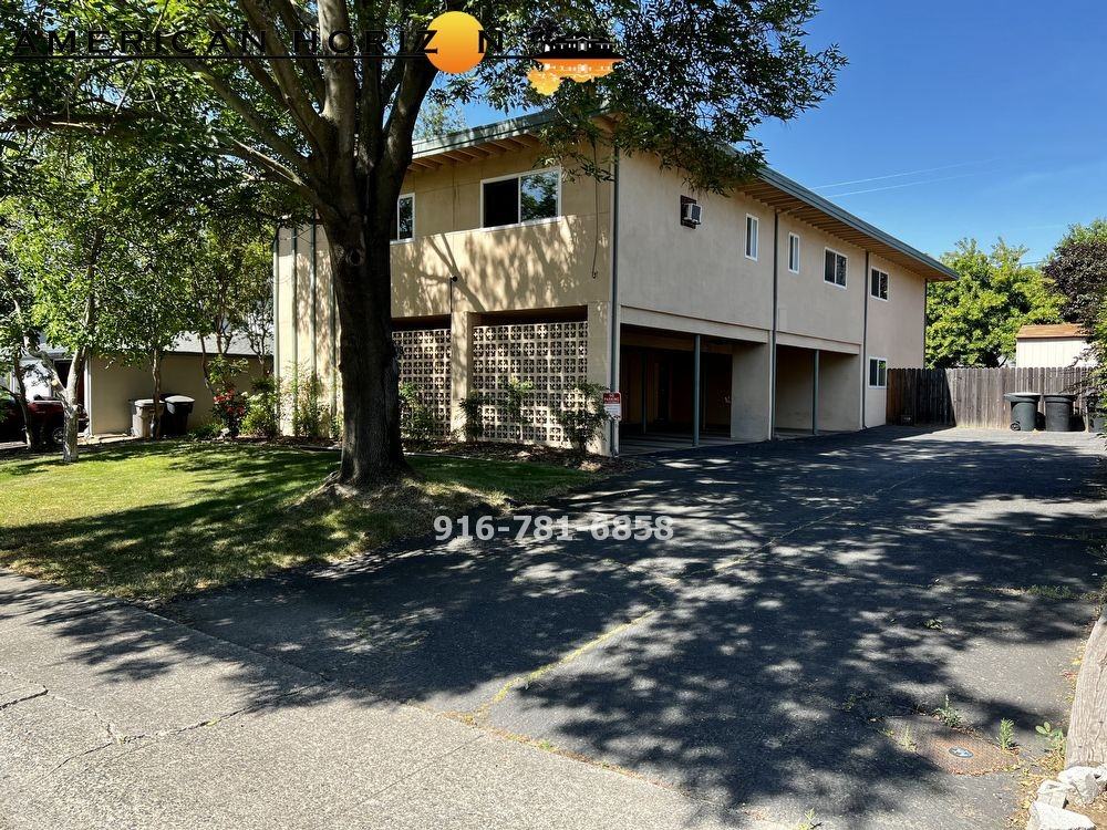208 Sharon Way #2 - Photo 3 of 15