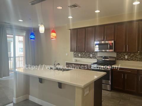 1554 Bleecker St - Photo 3 of 16