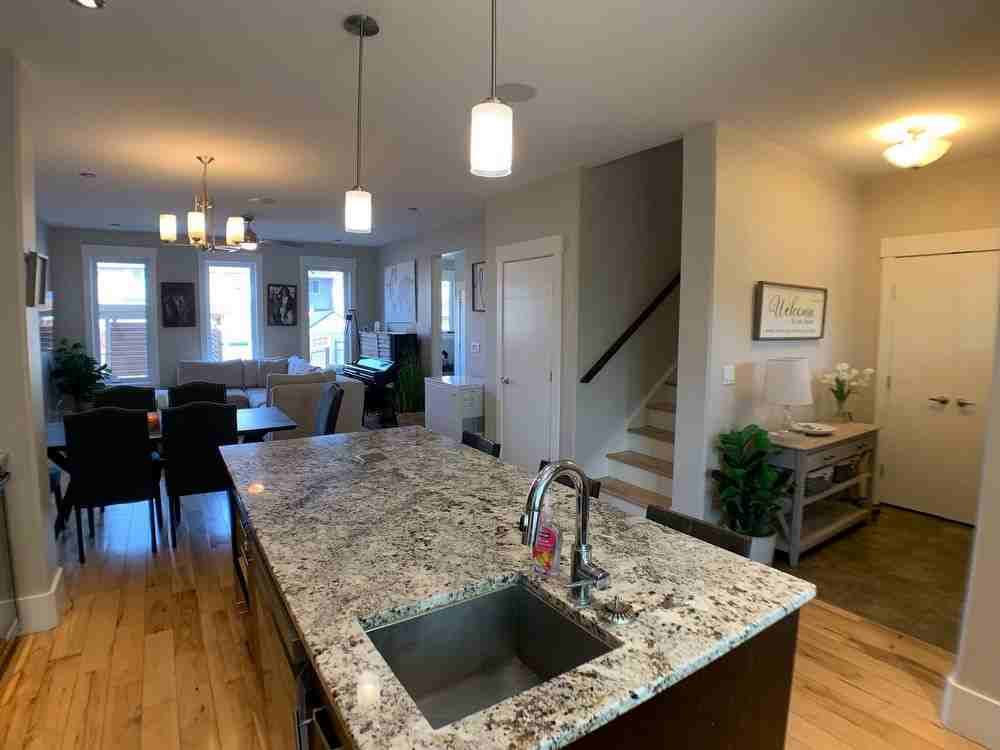 140A Comeau Cres - Photo 3 of 22