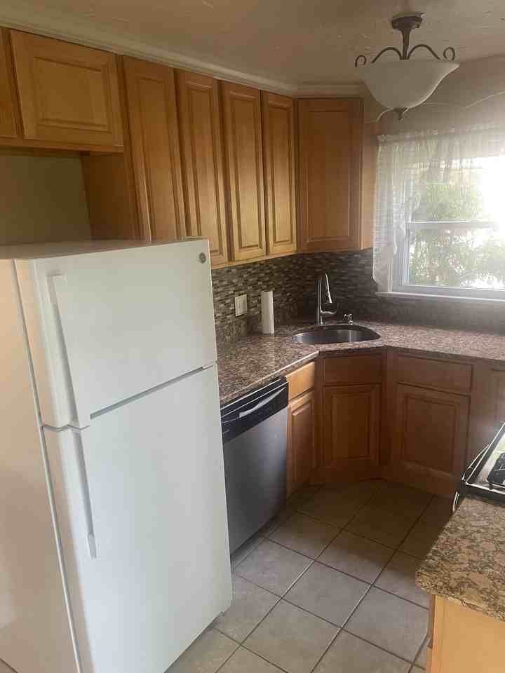 1202 Elm Ave #1 - Photo 2 of 14