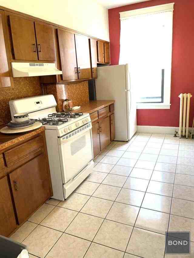 7407 64th Pl