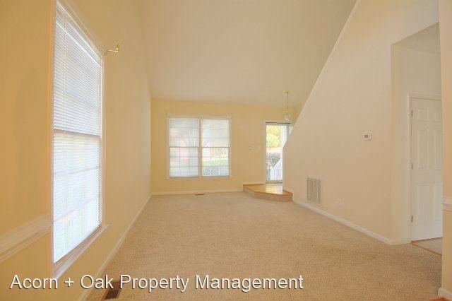 11 Porters Glen Pl - Photo 3 of 13