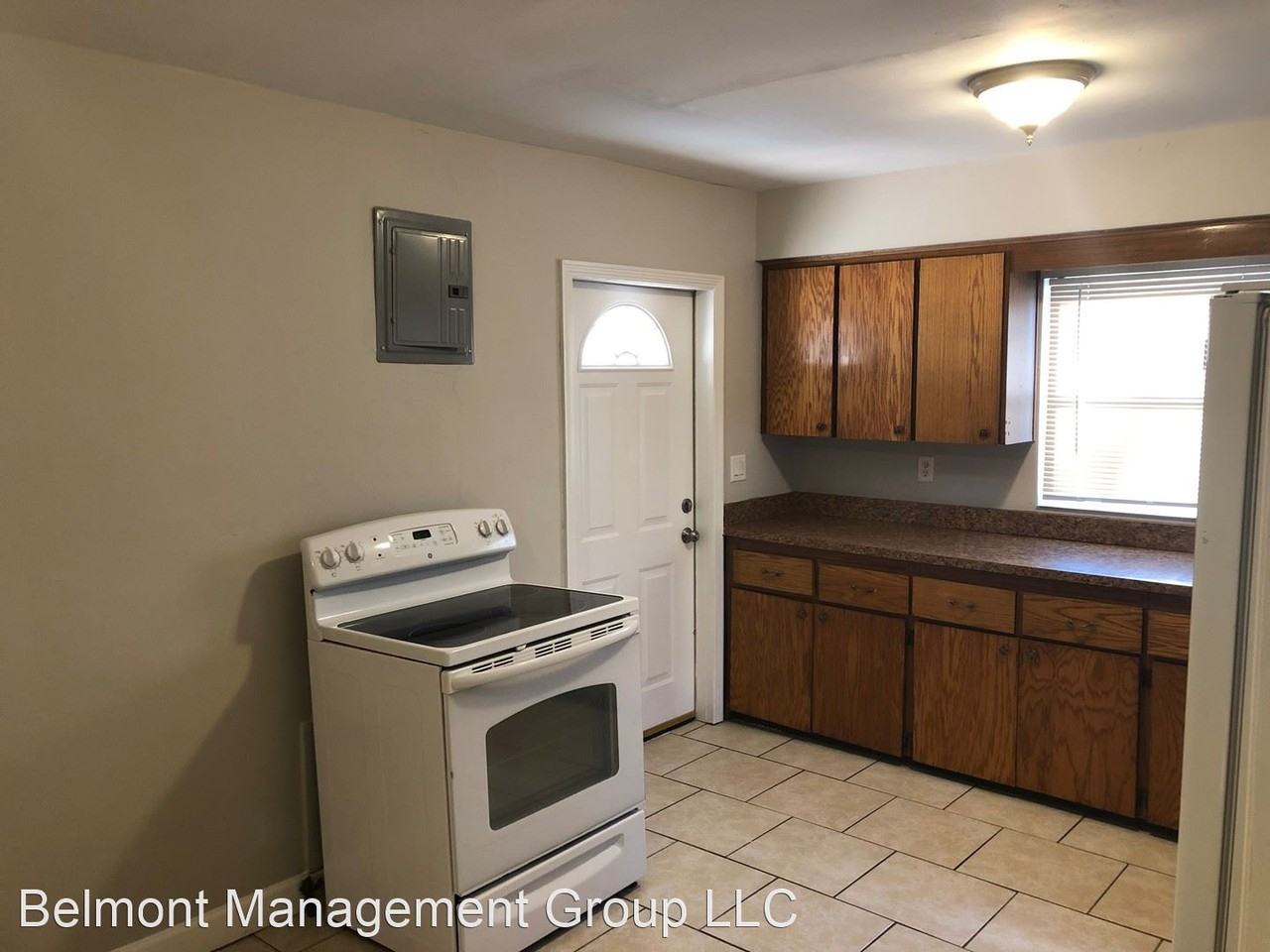 626 N Center St - Photo 2 of 14