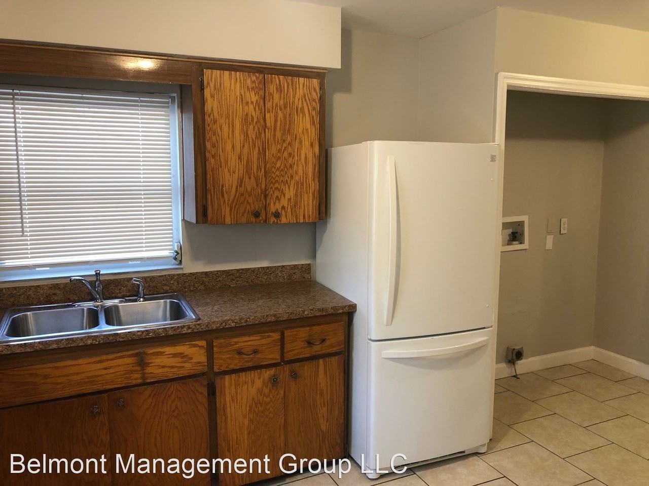 626 N Center St - Photo 3 of 14