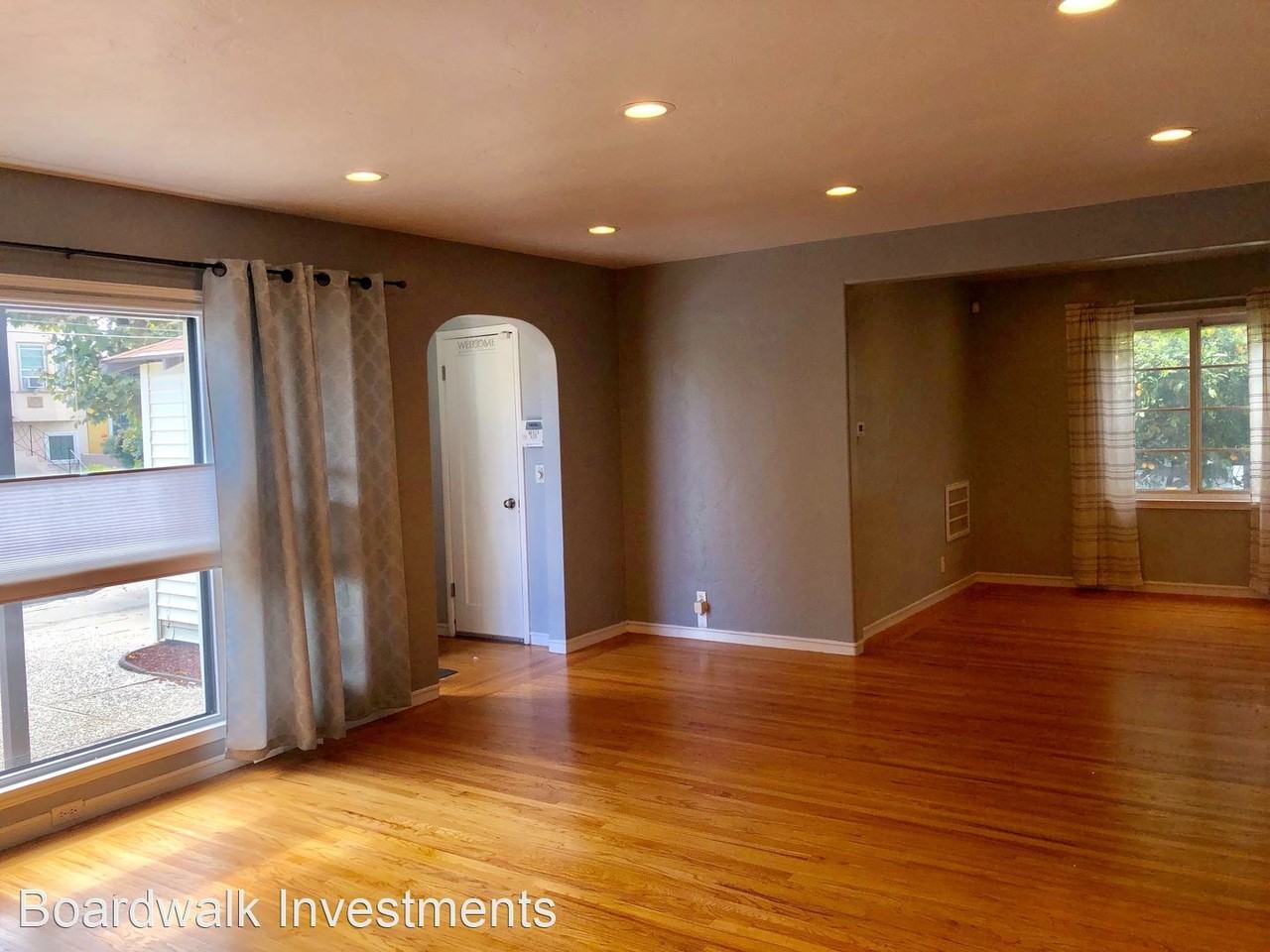 862 Green Ave - Photo 2 of 15