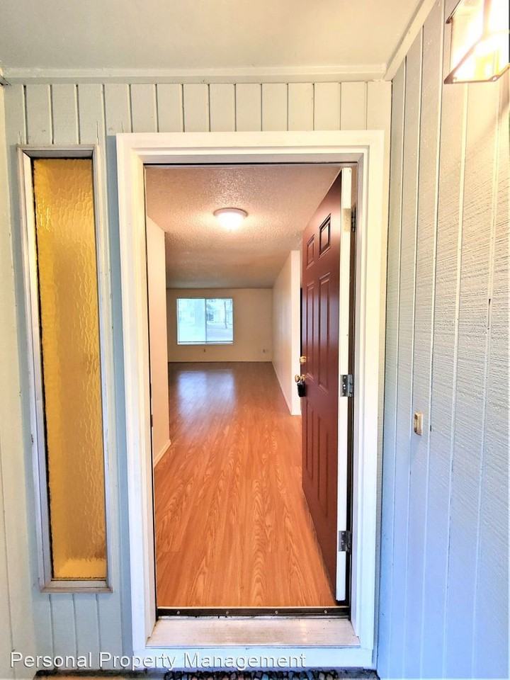 13012 Ne 8th Pl - Photo 2 of 14