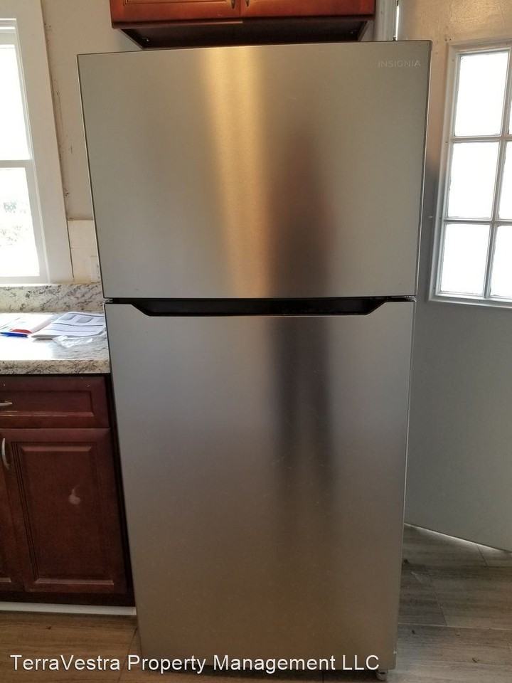 143 W Main Street - Photo 2 of 18