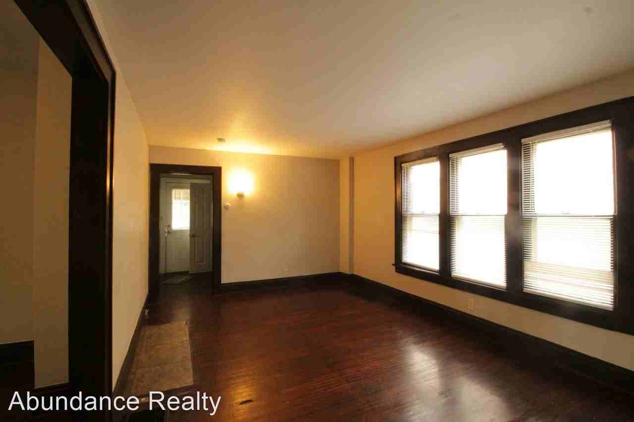 505 E Jenkins Ave - Photo 3 of 12