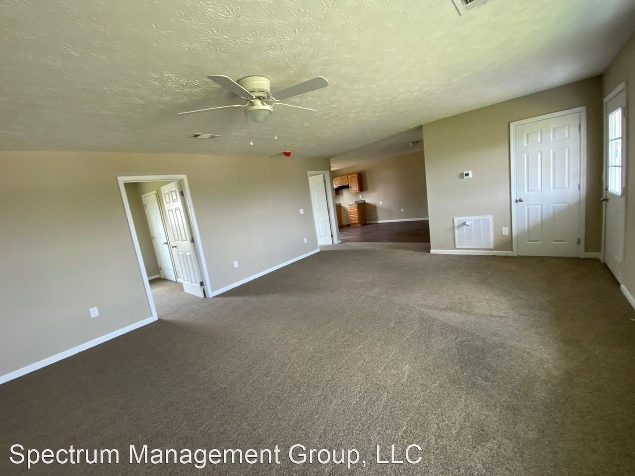 1076 Rosella Dr - Photo 3 of 13