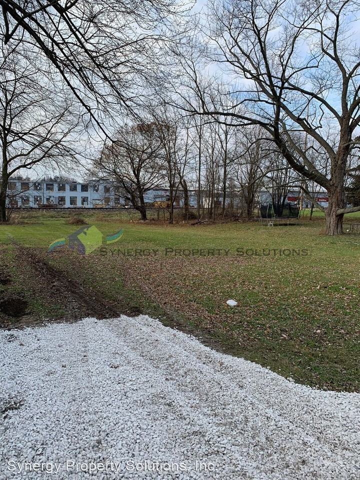 62-62 1/2 Broadway Richland - Photo 3 of 26