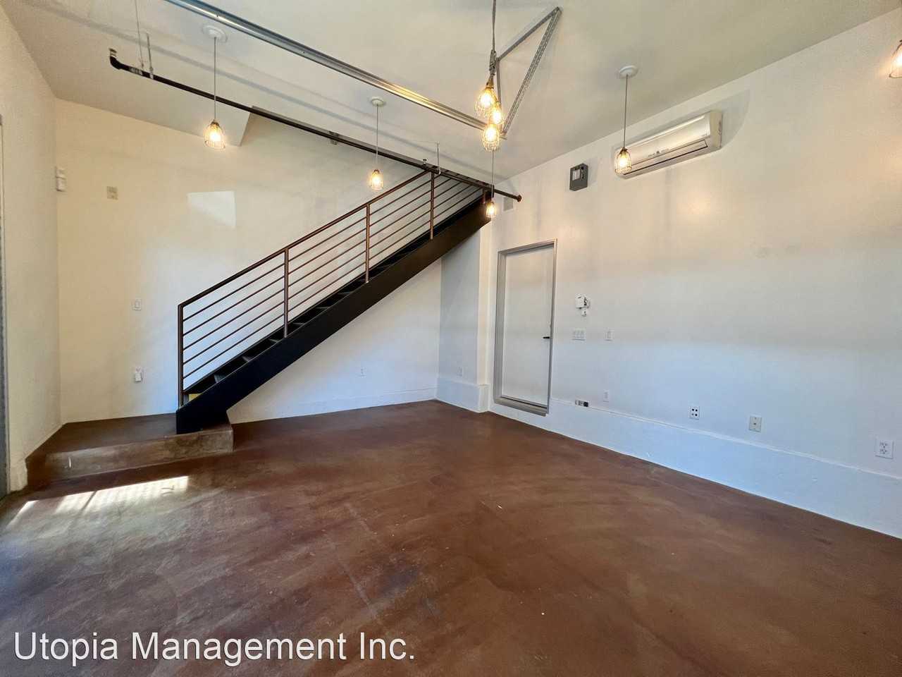 703 N Poinsettia St - Photo 2 of 15