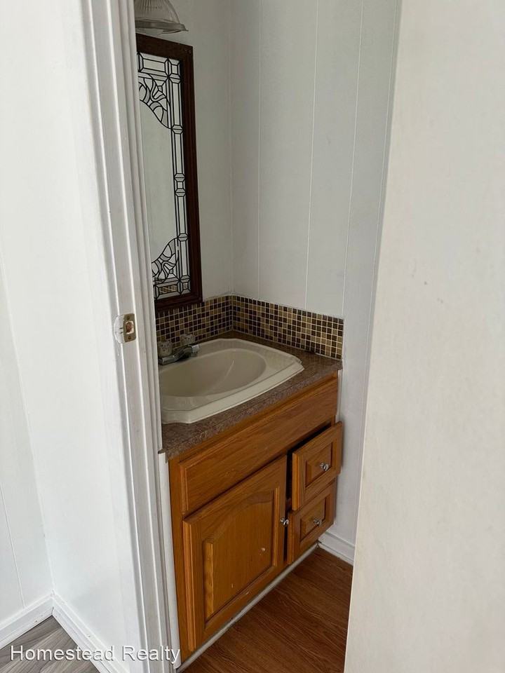 1455 Mohawk - Photo 2 of 10