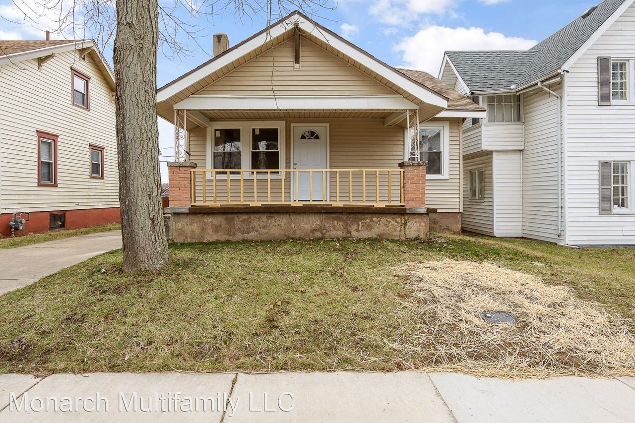 539 Evergreen Ave - Photo 2 of 23