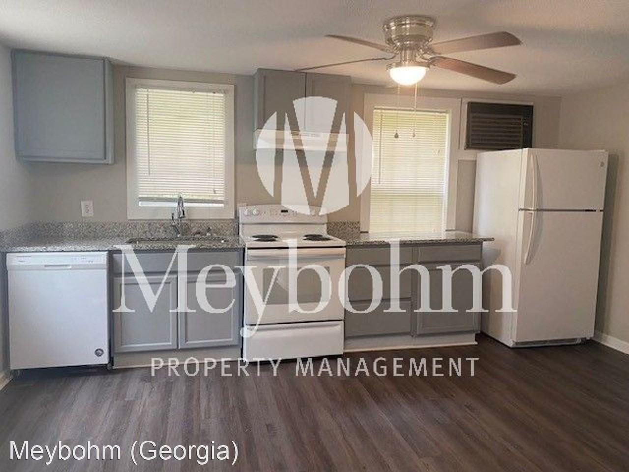 3302 Mcdonald St - Photo 3 of 6