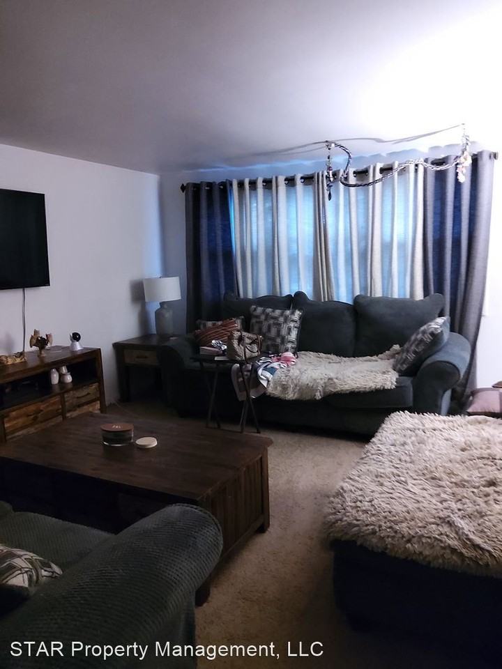 3306 Bero Rd - Photo 2 of 15