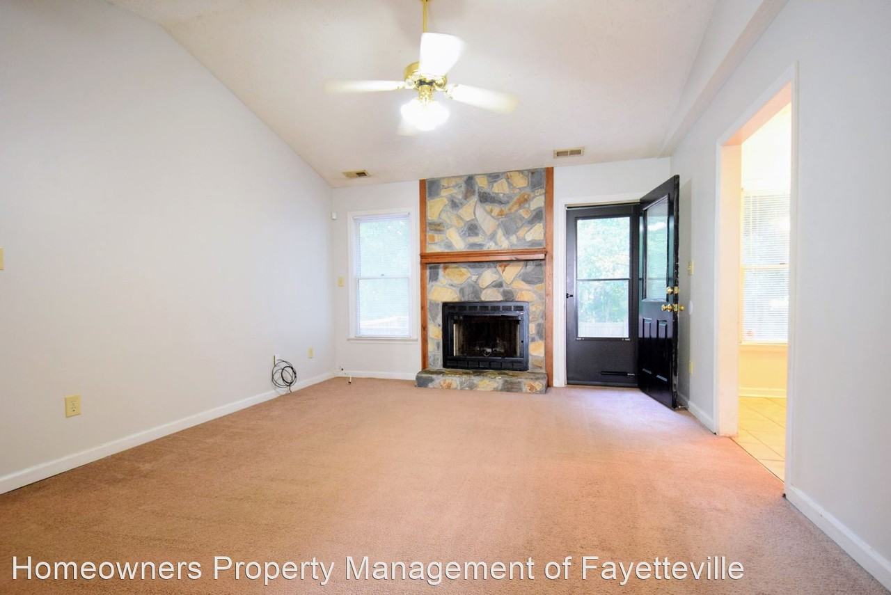 6475 Applewhite Rd - Photo 3 of 19
