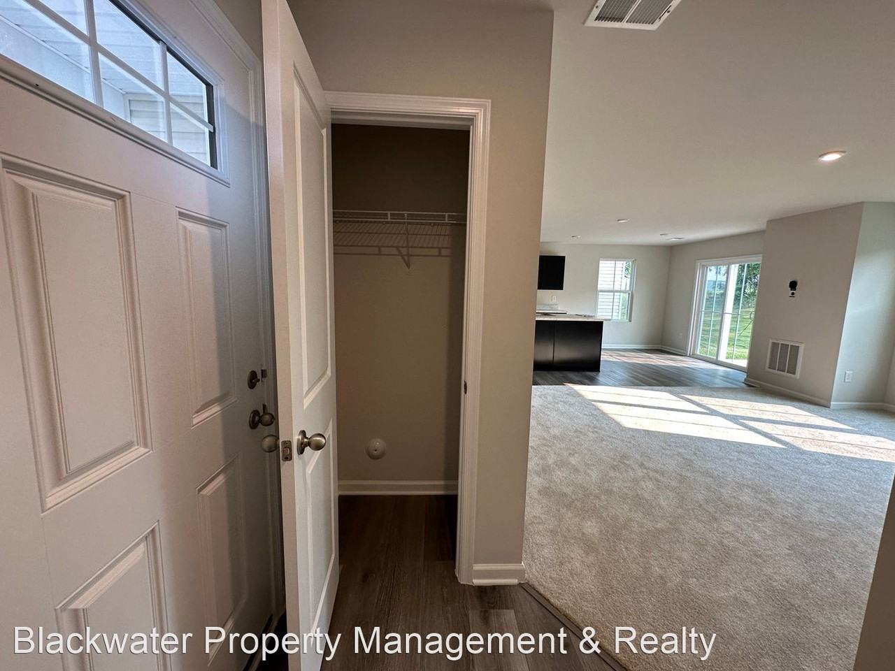 162 Robinia Rd - Photo 3 of 36