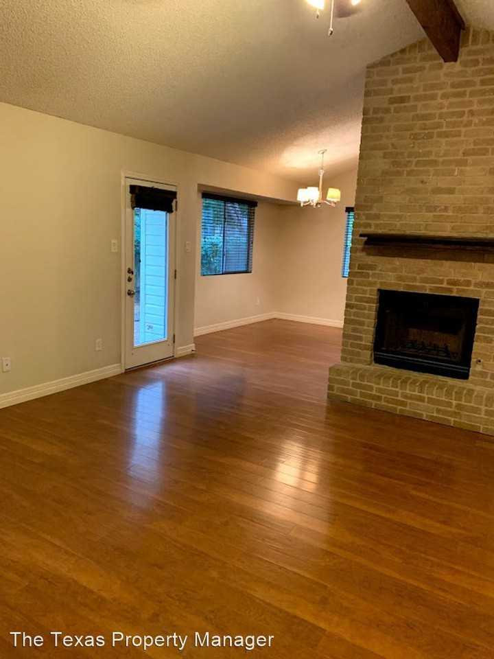 704 Chestnut Xing - Photo 3 of 25