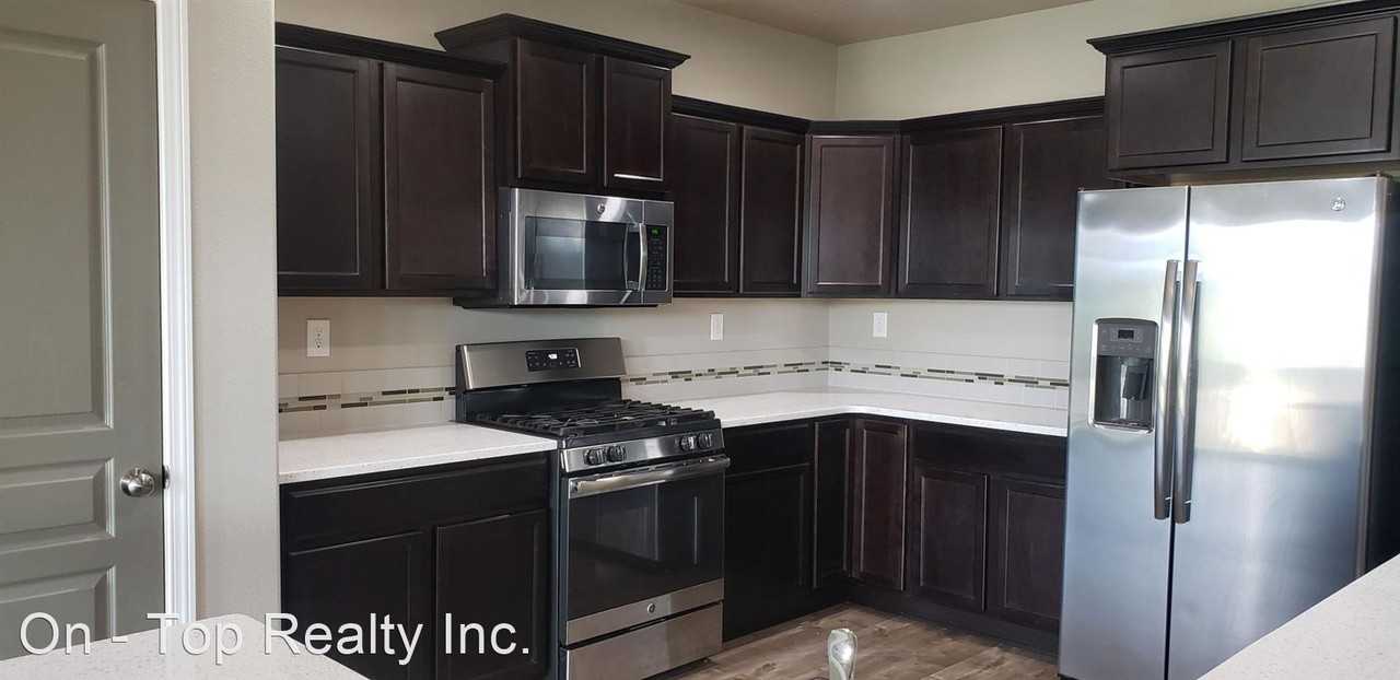 709 Osprey Dr - Photo 2 of 26