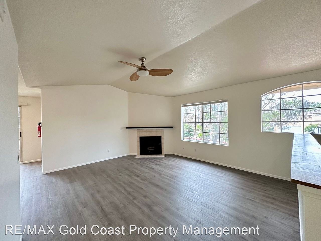 2077 Blackberry Cir - Photo 3 of 24