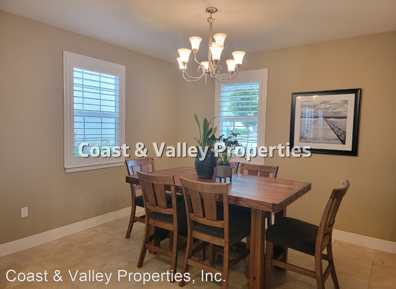 17051 Morgan St - Photo 2 of 17