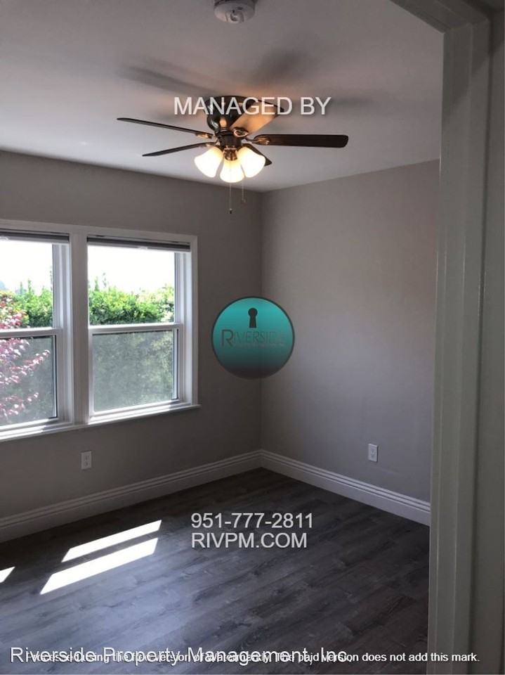 1370 Kearney St - Photo 3 of 15