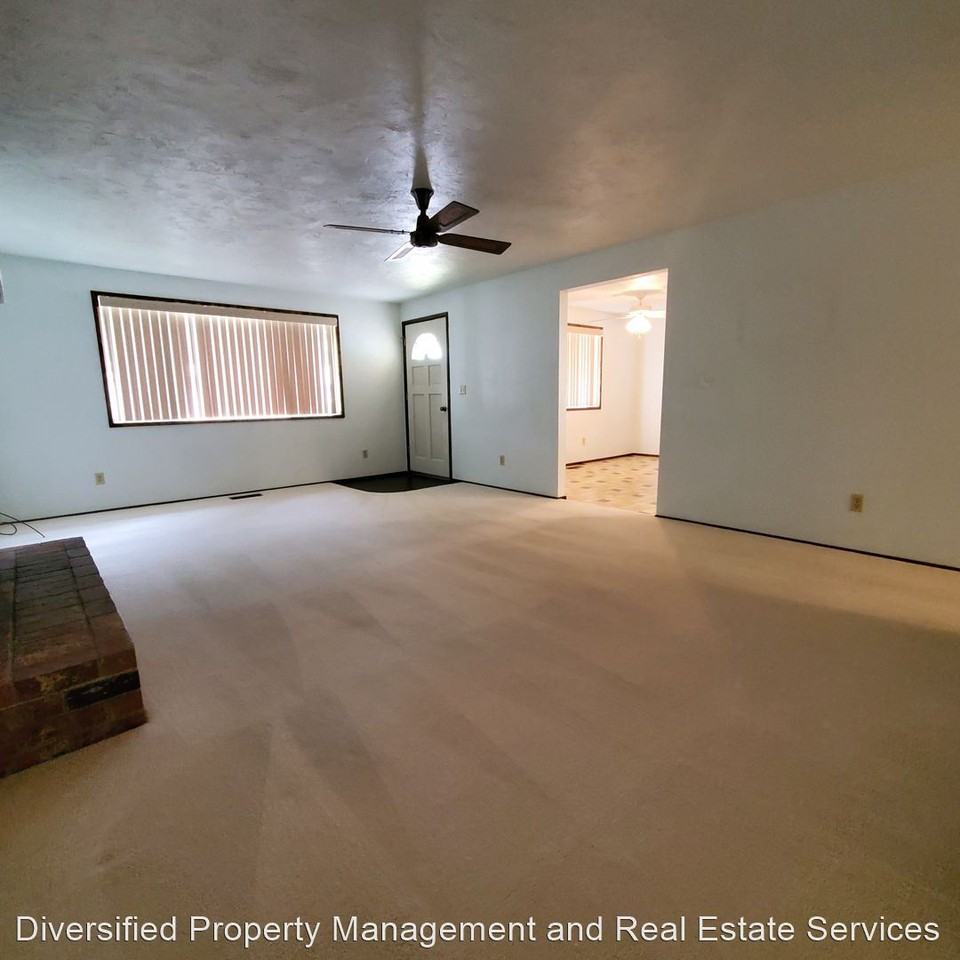 1525 David Dr - Photo 3 of 29